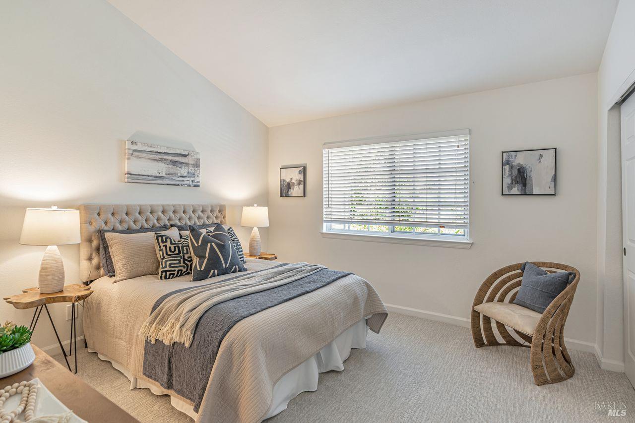 Detail Gallery Image 17 of 44 For 45 Mariners Cir, San Rafael,  CA 94903 - 3 Beds | 2 Baths