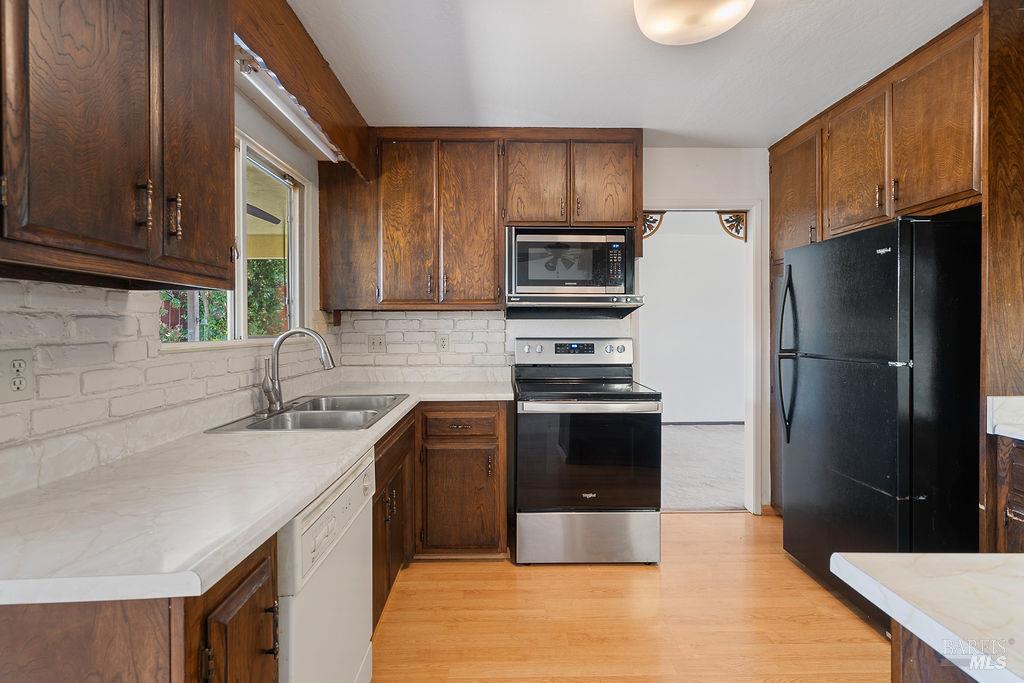 Detail Gallery Image 34 of 44 For 1314 Eastwood St, Vallejo,  CA 94591 - 3 Beds | 2 Baths