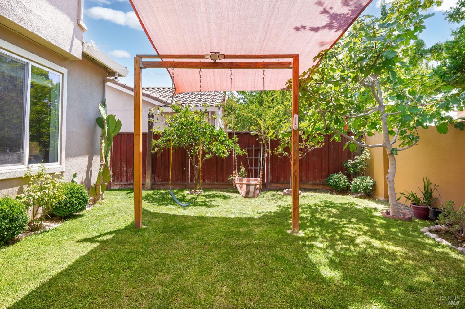 Detail Gallery Image 24 of 27 For 426 Tilden Cir, Vacaville,  CA 95688 - 4 Beds | 2/1 Baths