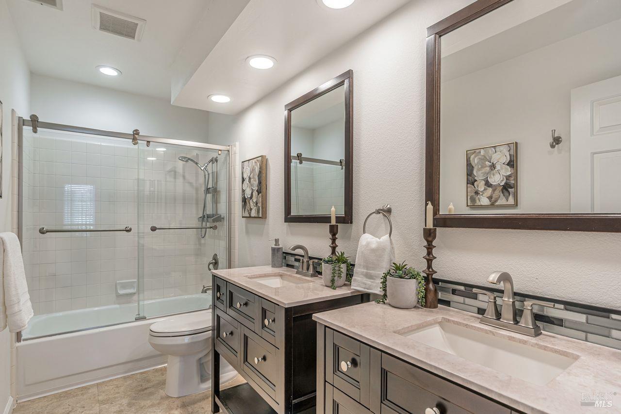 Detail Gallery Image 23 of 44 For 45 Mariners Cir, San Rafael,  CA 94903 - 3 Beds | 2 Baths