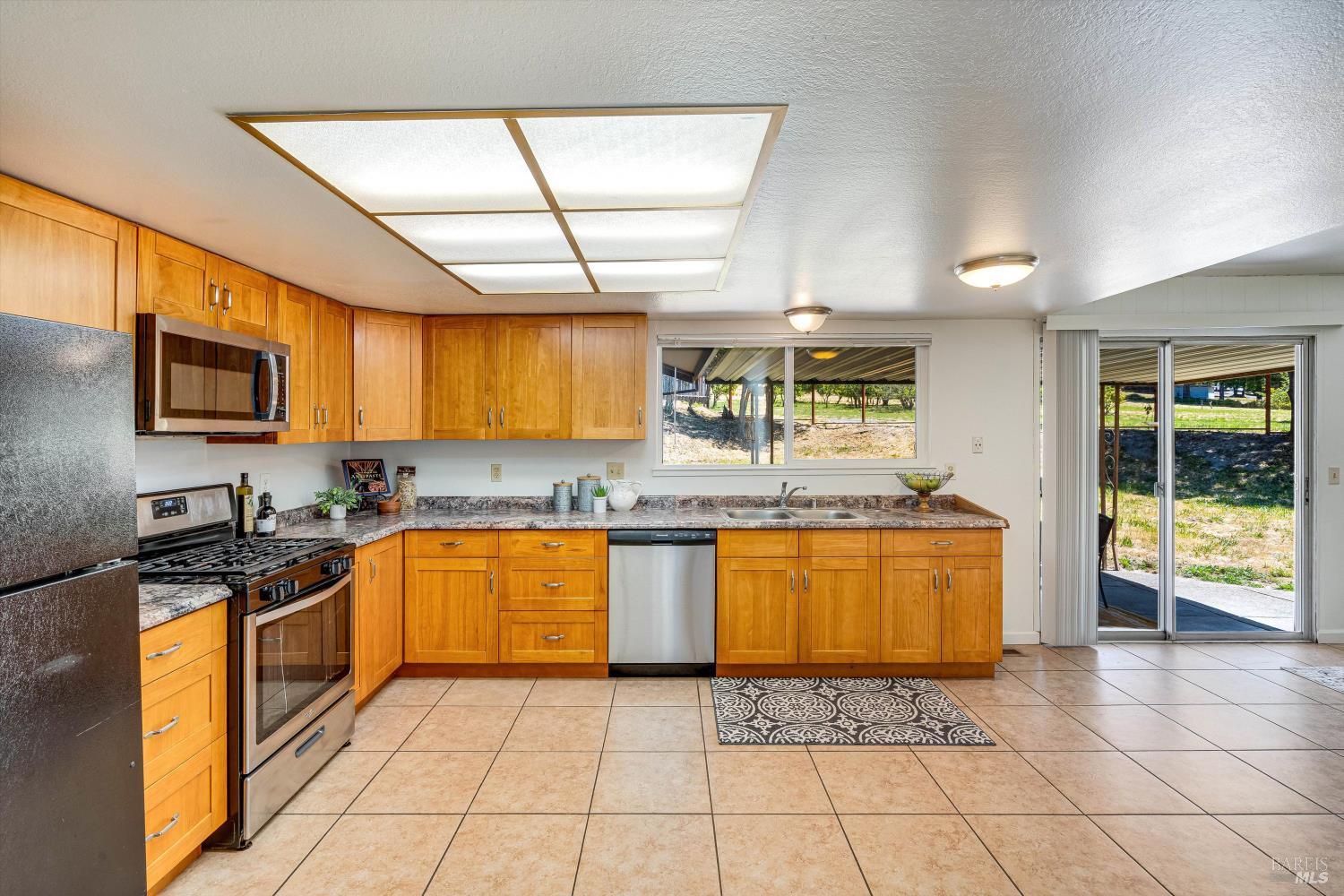 Detail Gallery Image 17 of 57 For 207 May Ct, Sebastopol,  CA 95472 - 4 Beds | 2 Baths