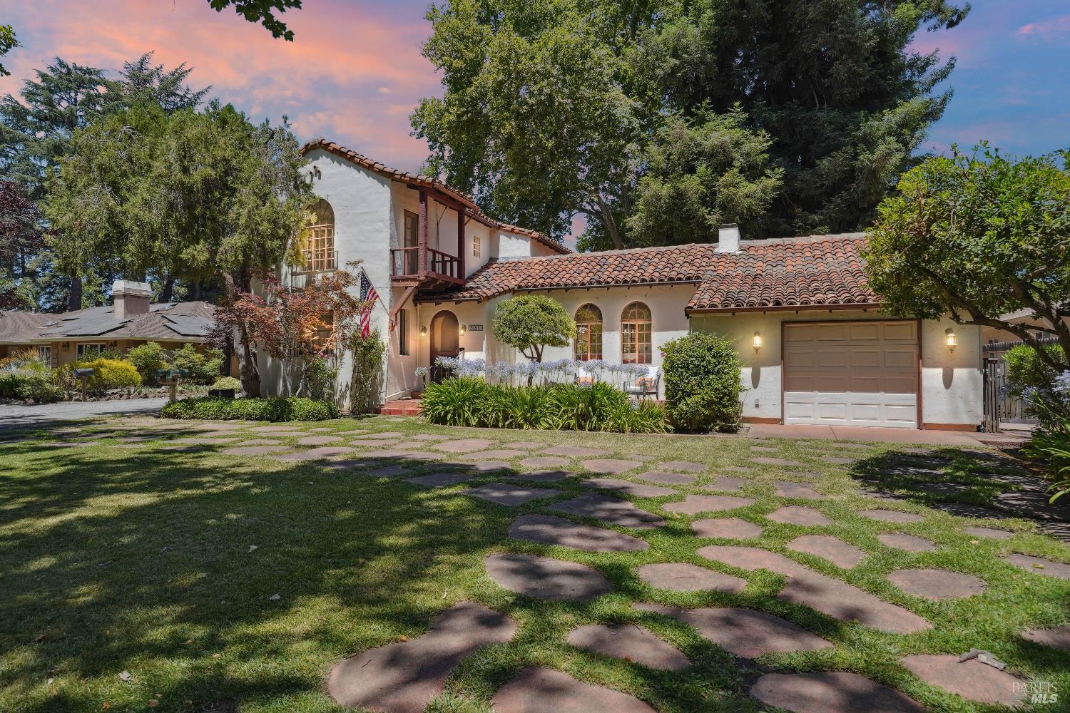 Detail Gallery Image 3 of 84 For 330 Buck Ave, Vacaville,  CA 95688 - 3 Beds | 3 Baths