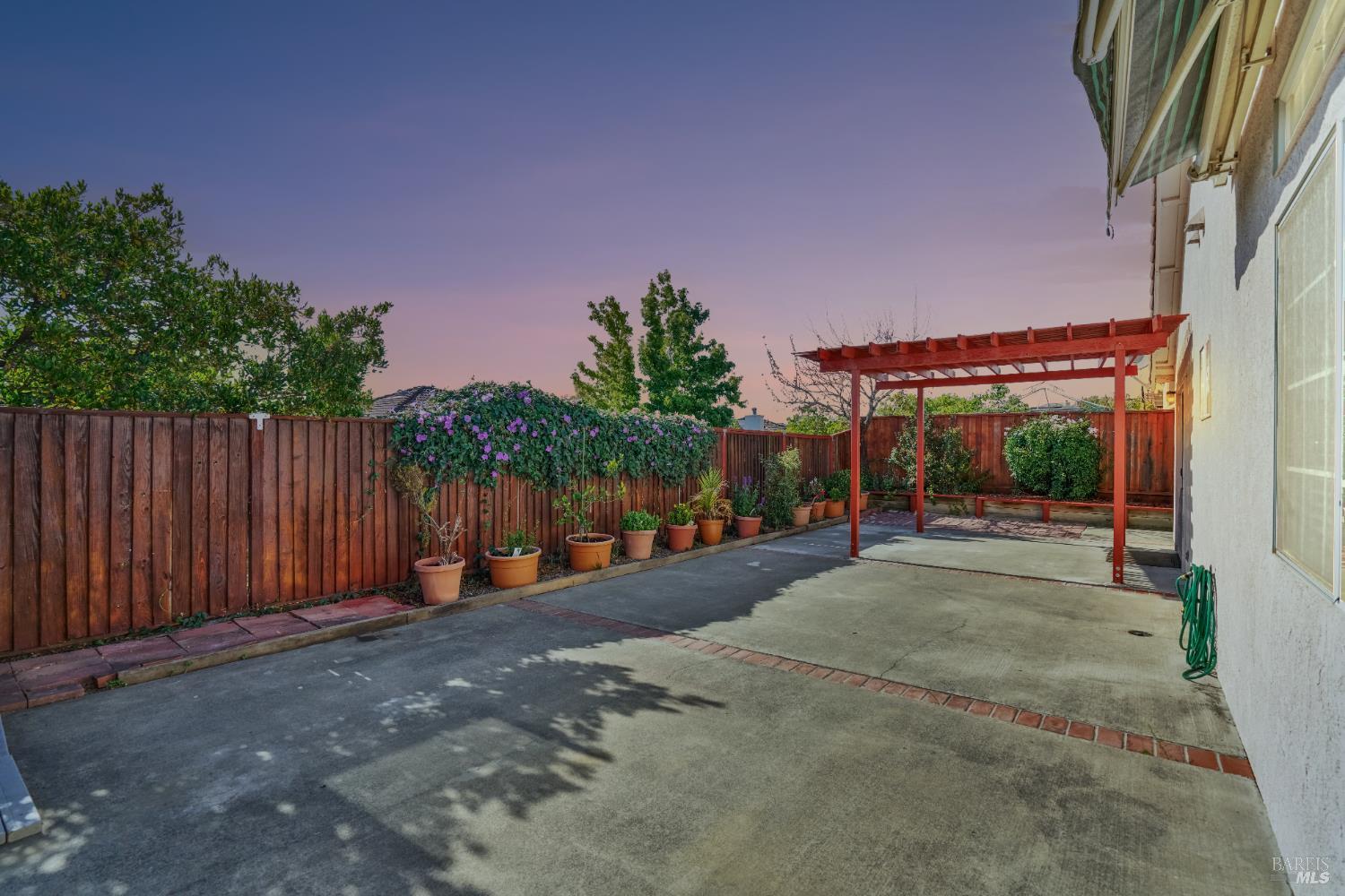 Detail Gallery Image 39 of 43 For 2139 Garnet Cir, Vallejo,  CA 94591 - 4 Beds | 2 Baths