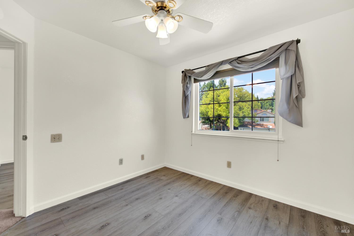 Detail Gallery Image 58 of 93 For 242 Rosita Ct, Vacaville,  CA 95687 - 4 Beds | 2/1 Baths
