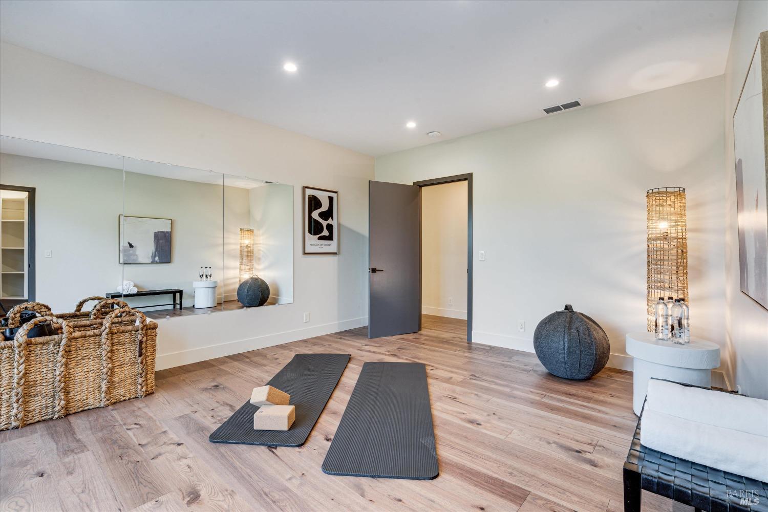 Detail Gallery Image 20 of 35 For 7 Lutge Ct, Napa,  CA 94559 - 4 Beds | 3/1 Baths