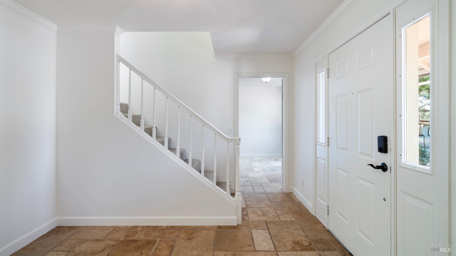 Detail Gallery Image 22 of 43 For 2318 S Hampton Cir, Santa Rosa,  CA 95401 - 4 Beds | 3 Baths