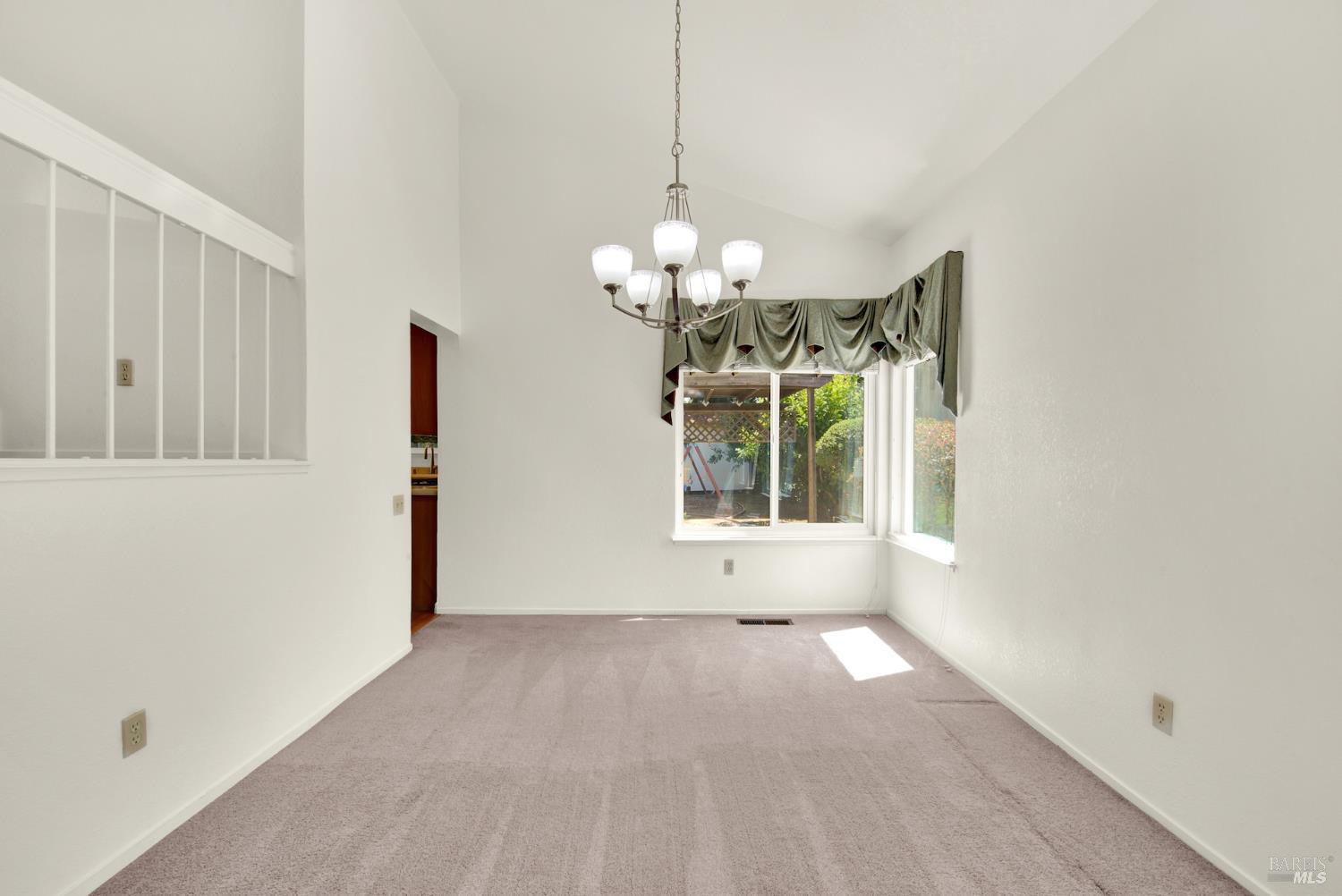 Detail Gallery Image 25 of 93 For 242 Rosita Ct, Vacaville,  CA 95687 - 4 Beds | 2/1 Baths