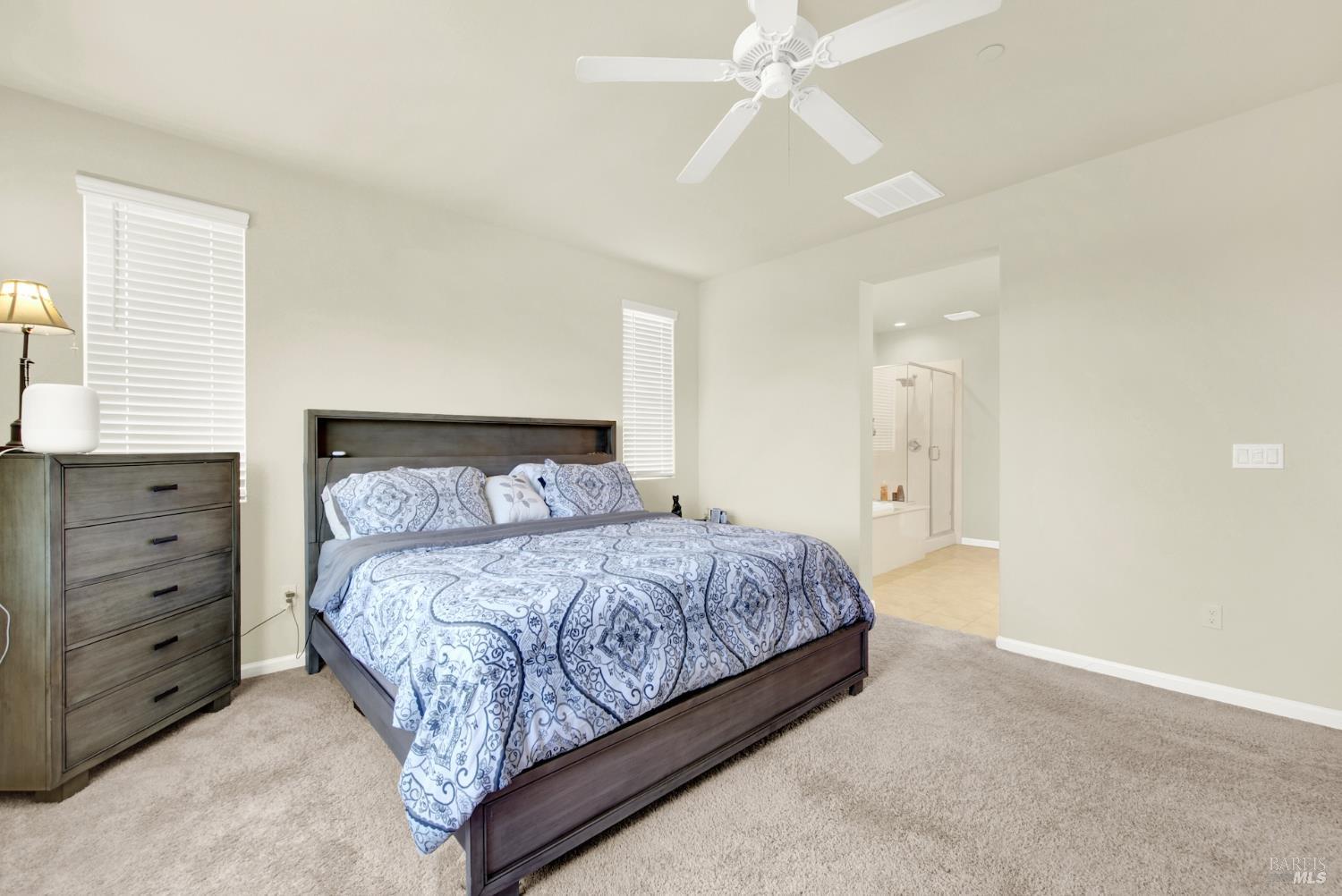 Detail Gallery Image 5 of 55 For 1511 Snowdrop Ct, Fairfield,  CA 94533 - 4 Beds | 2/1 Baths