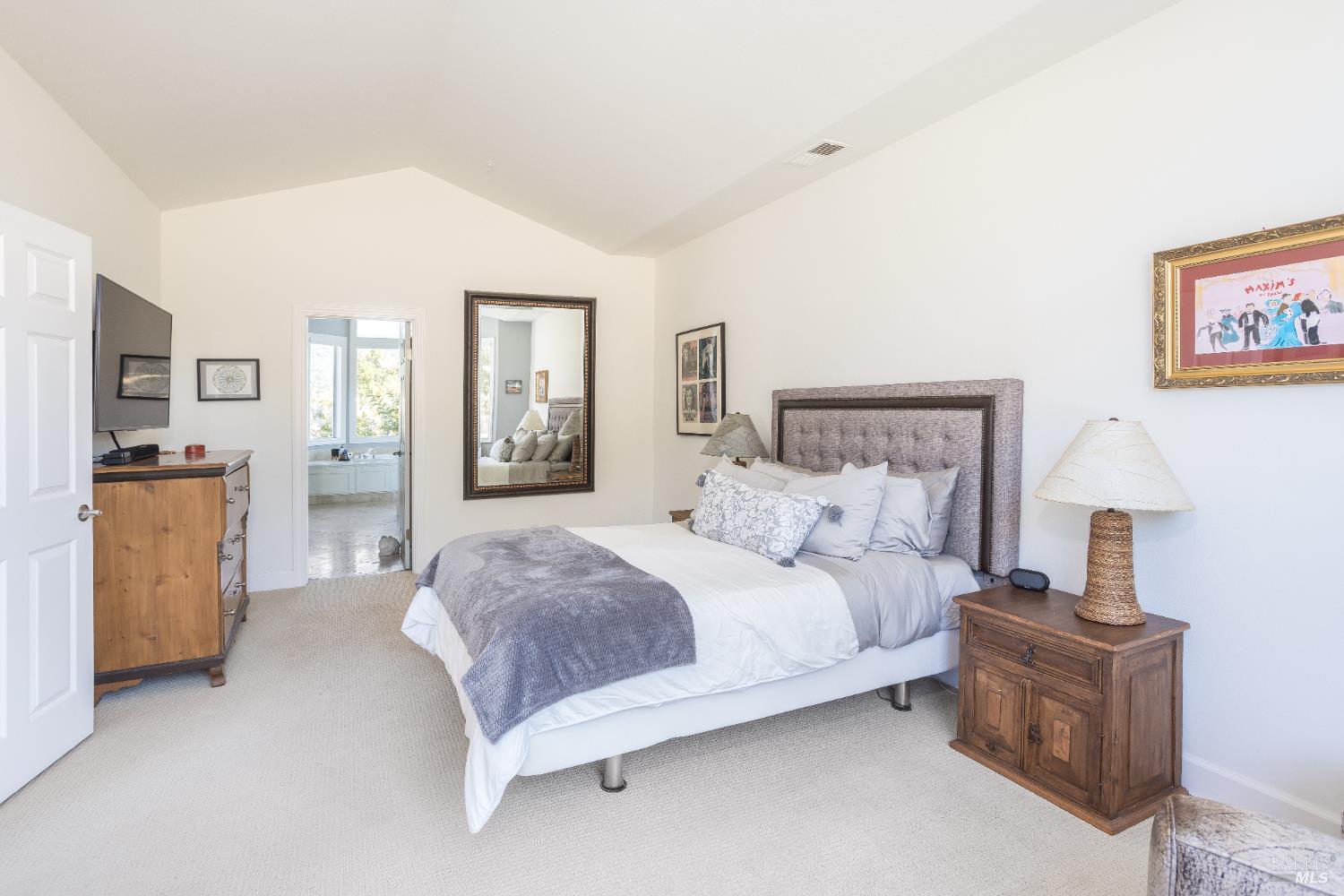 Detail Gallery Image 15 of 19 For 119 Gable Ct, San Rafael,  CA 94903 - 3 Beds | 2/1 Baths