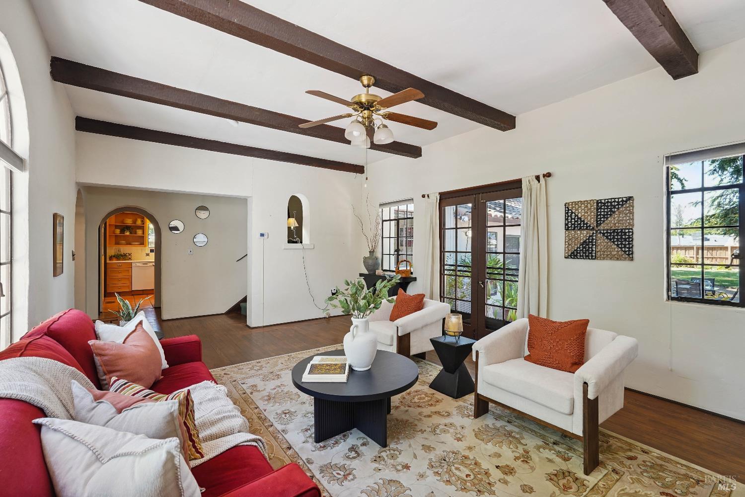 Detail Gallery Image 11 of 84 For 330 Buck Ave, Vacaville,  CA 95688 - 3 Beds | 3 Baths