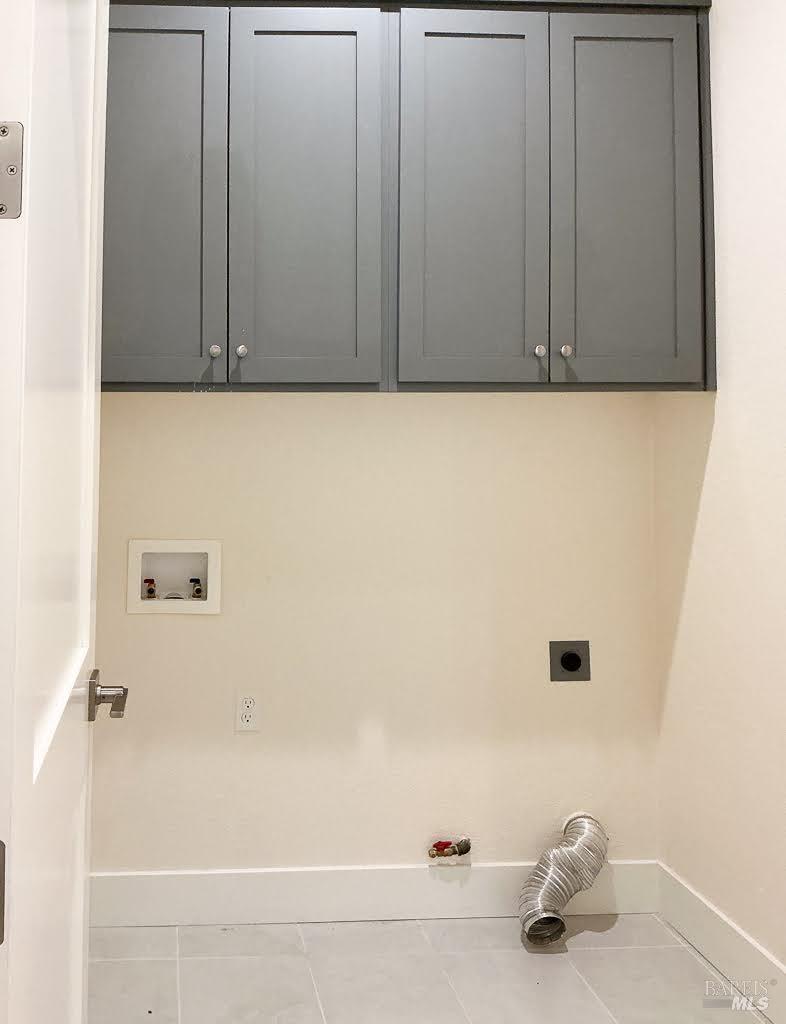 Detail Gallery Image 16 of 17 For 1329 Calabazas Dr, Windsor,  CA 95492 - 3 Beds | 2 Baths