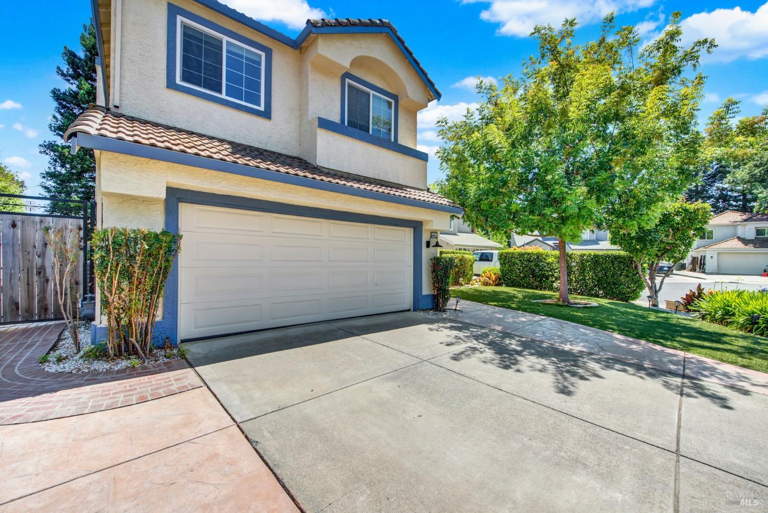 Detail Gallery Image 9 of 93 For 242 Rosita Ct, Vacaville,  CA 95687 - 4 Beds | 2/1 Baths