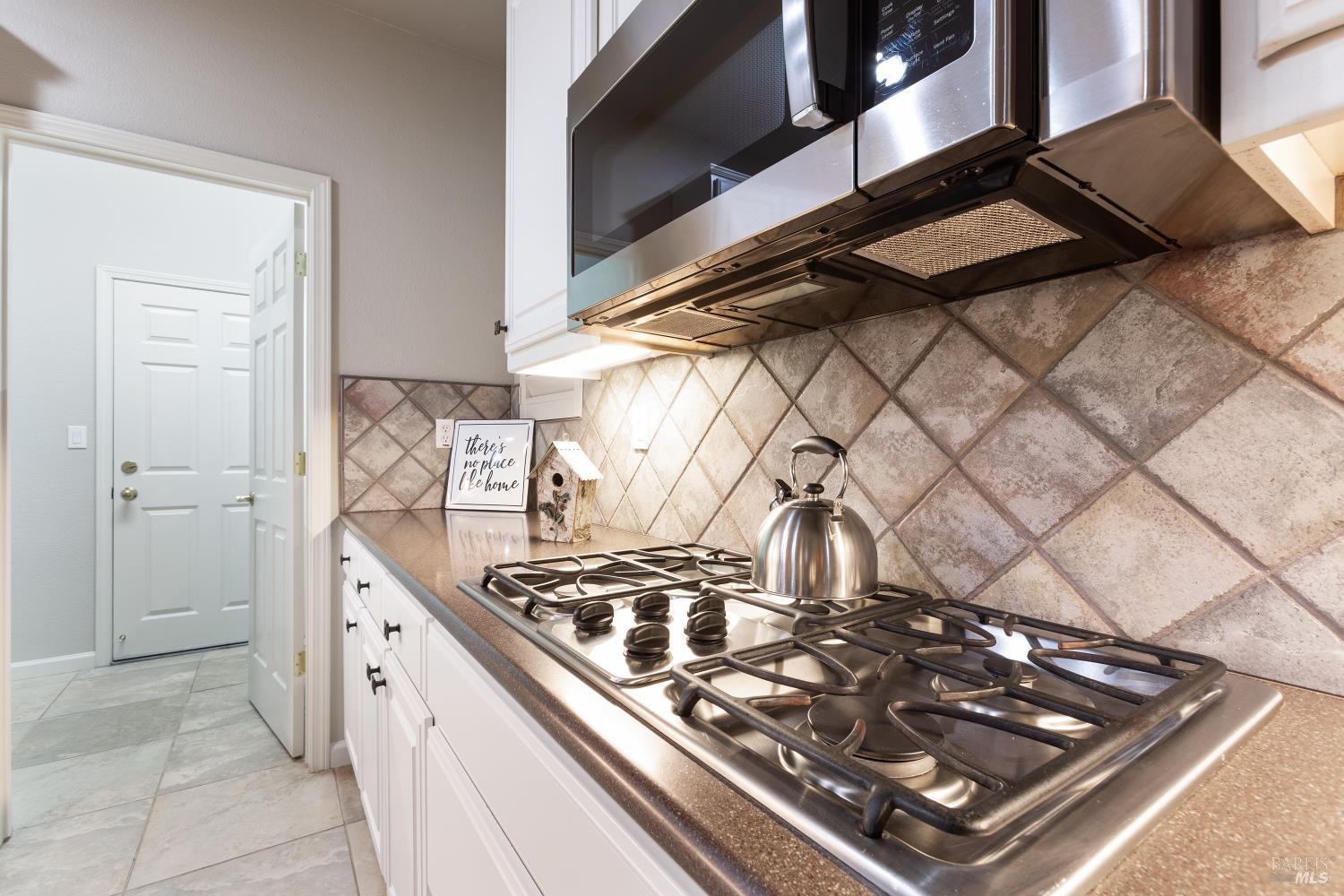 Detail Gallery Image 20 of 50 For 330 Crystal Downs Dr, Rio Vista,  CA 94571 - 3 Beds | 3/1 Baths
