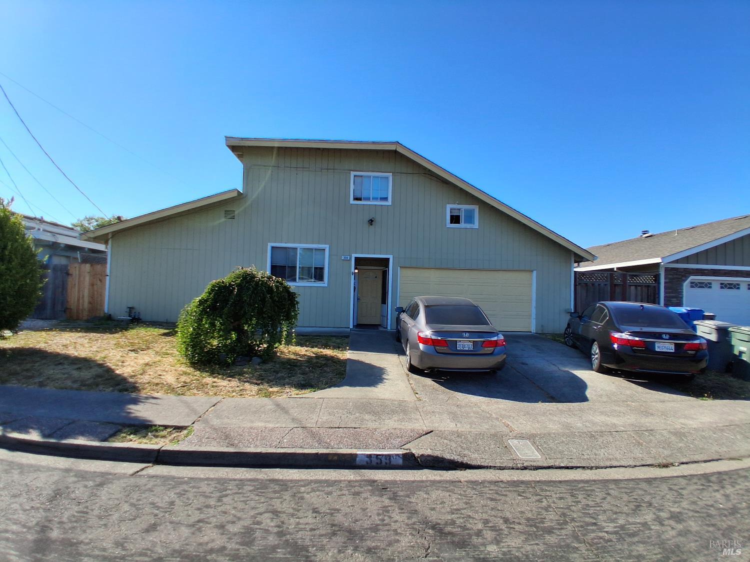 Detail Gallery Image 1 of 10 For Address Is Not Disclosed, Rohnert Park,  CA 94928 - 5 Beds | 2 Baths