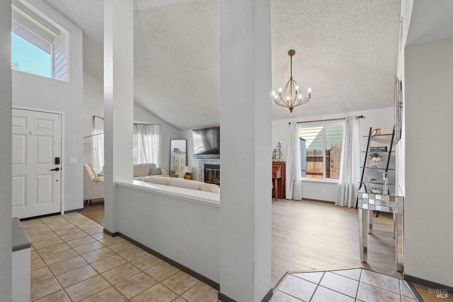 Detail Gallery Image 12 of 46 For 309 Saybrook Ave, Vacaville,  CA 95687 - 4 Beds | 2 Baths