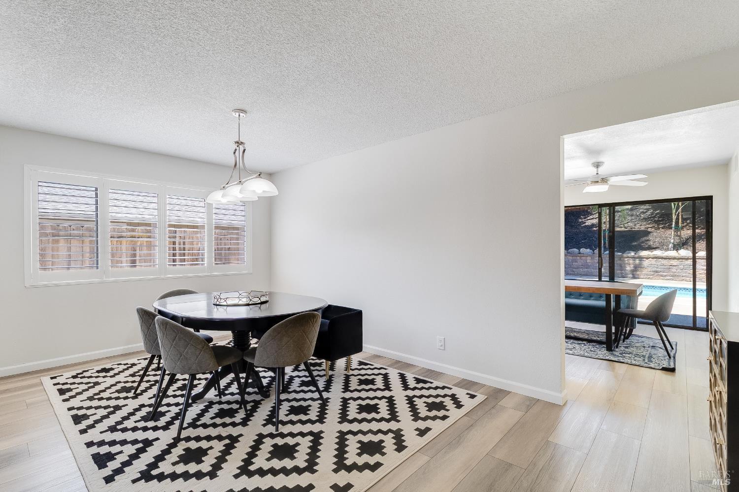 Detail Gallery Image 19 of 76 For 877 Rose Dr, Benicia,  CA 94510 - 4 Beds | 3 Baths