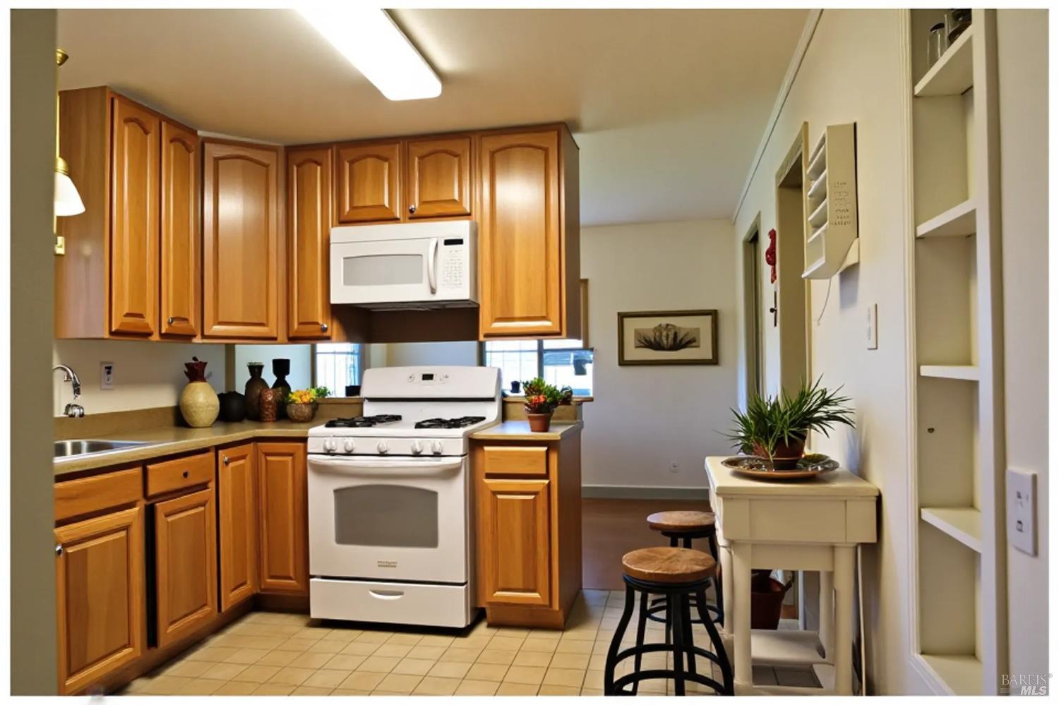 Detail Gallery Image 7 of 23 For 1530 Redwood St, Vallejo,  CA 94590 - 3 Beds | 2 Baths