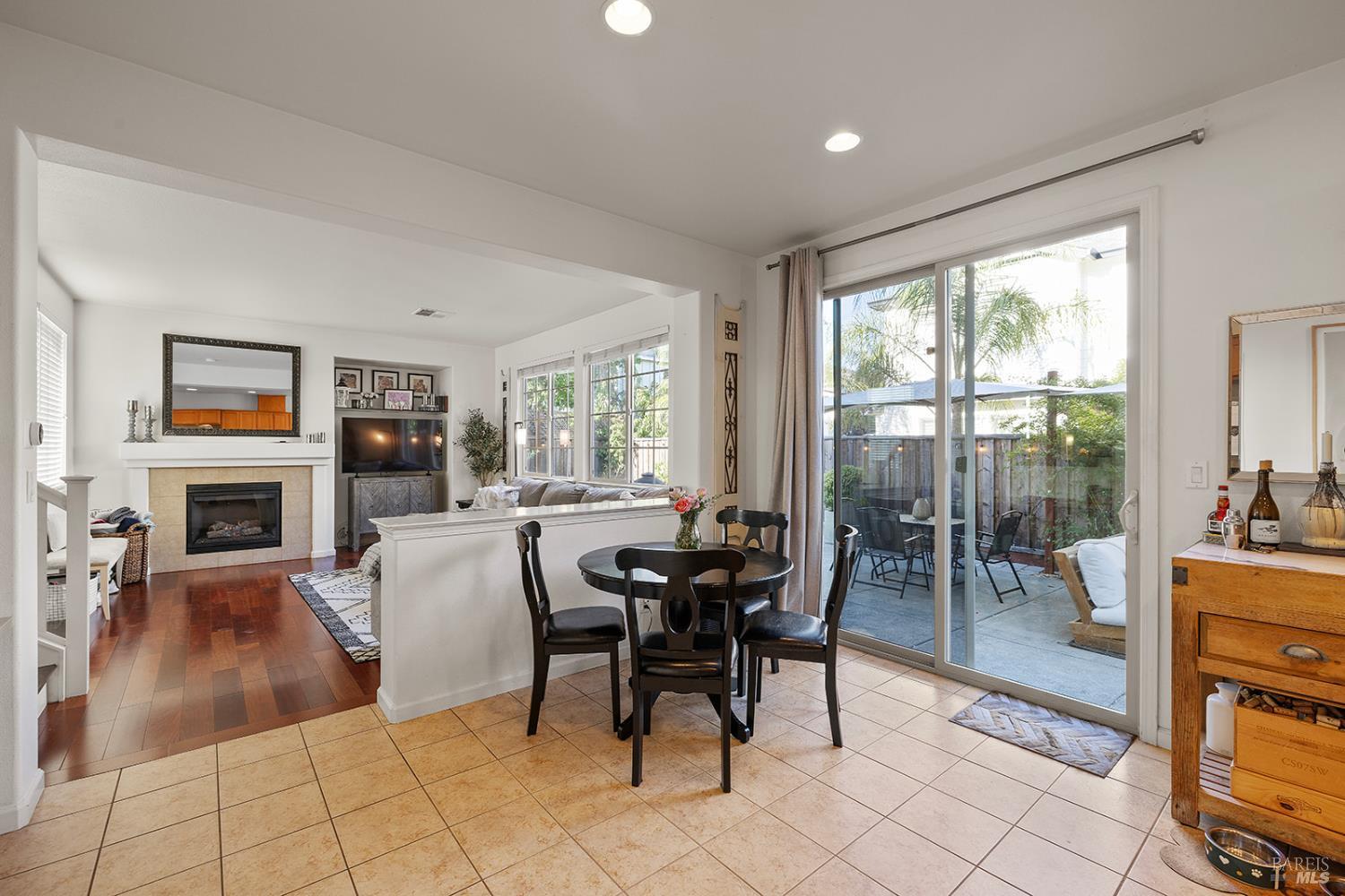 Detail Gallery Image 14 of 74 For 2350 Andre Ln, Santa Rosa,  CA 95403 - 4 Beds | 2/1 Baths