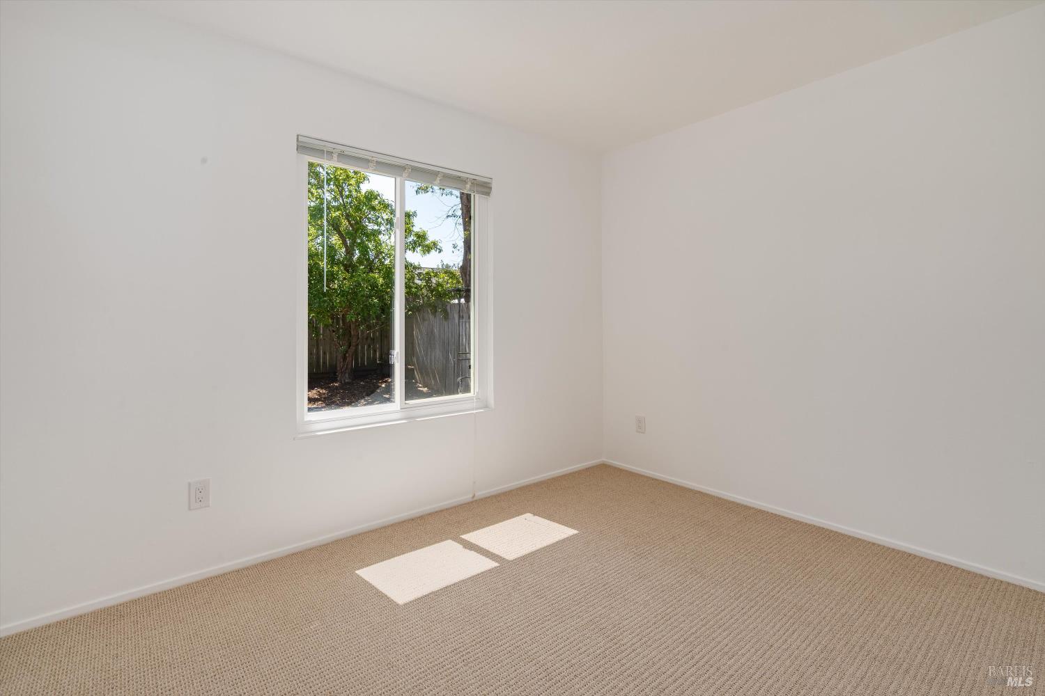 Detail Gallery Image 18 of 40 For 985 Elizabeth Ave, Rohnert Park,  CA 94928 - 3 Beds | 2 Baths