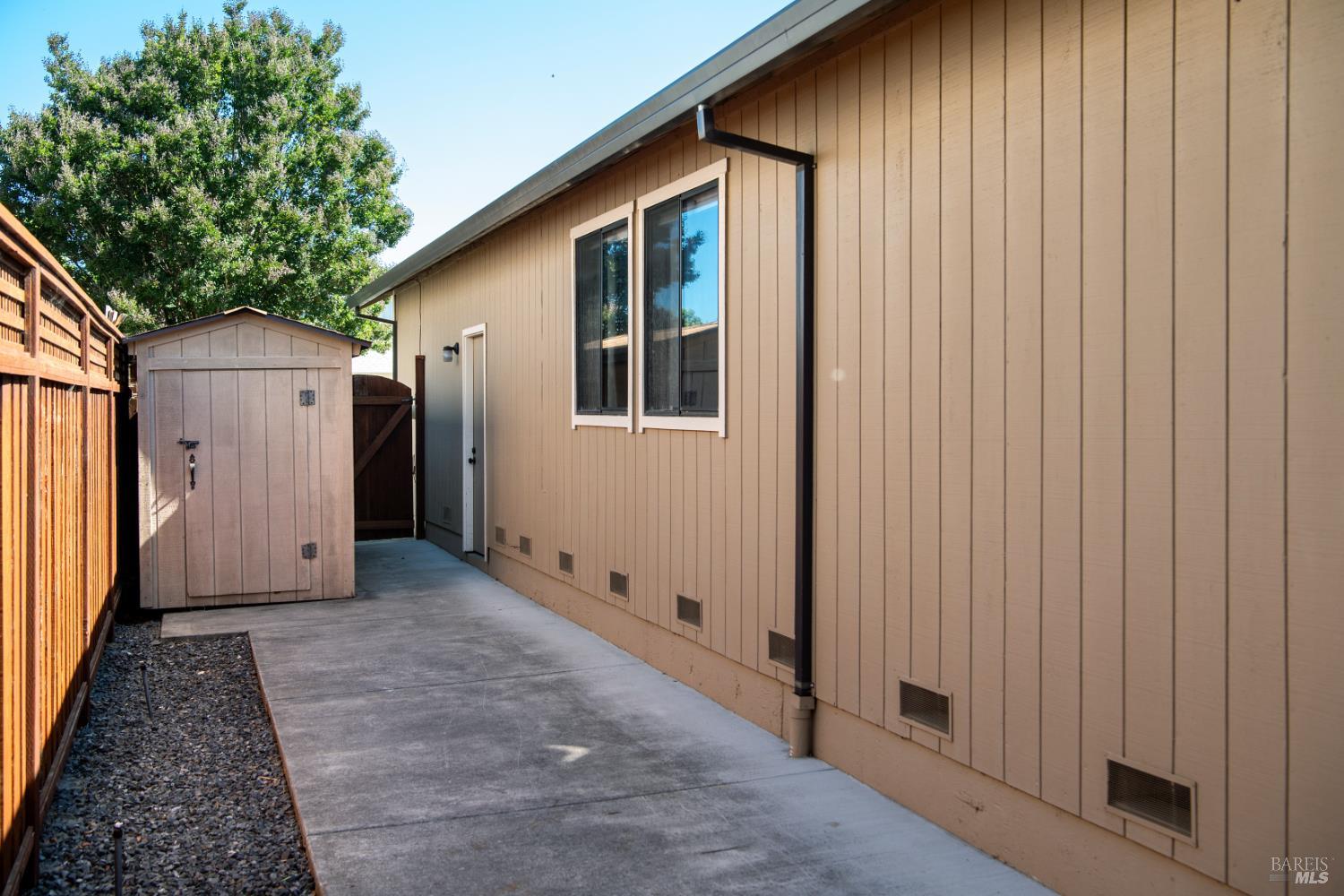 Detail Gallery Image 30 of 31 For 7463 Michael Way, Rohnert Park,  CA 94928 - 3 Beds | 2 Baths