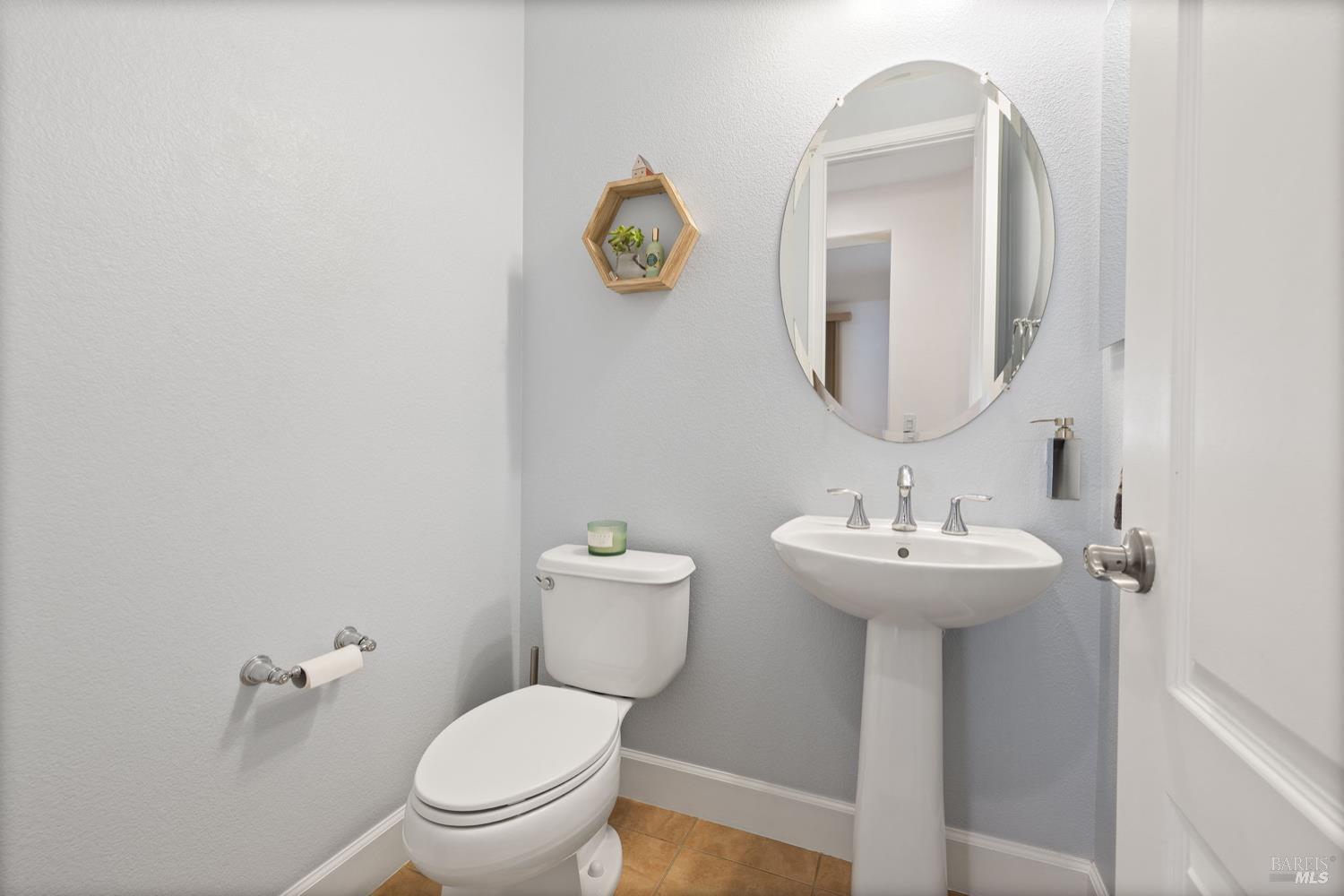 Detail Gallery Image 13 of 27 For 426 Tilden Cir, Vacaville,  CA 95688 - 4 Beds | 2/1 Baths
