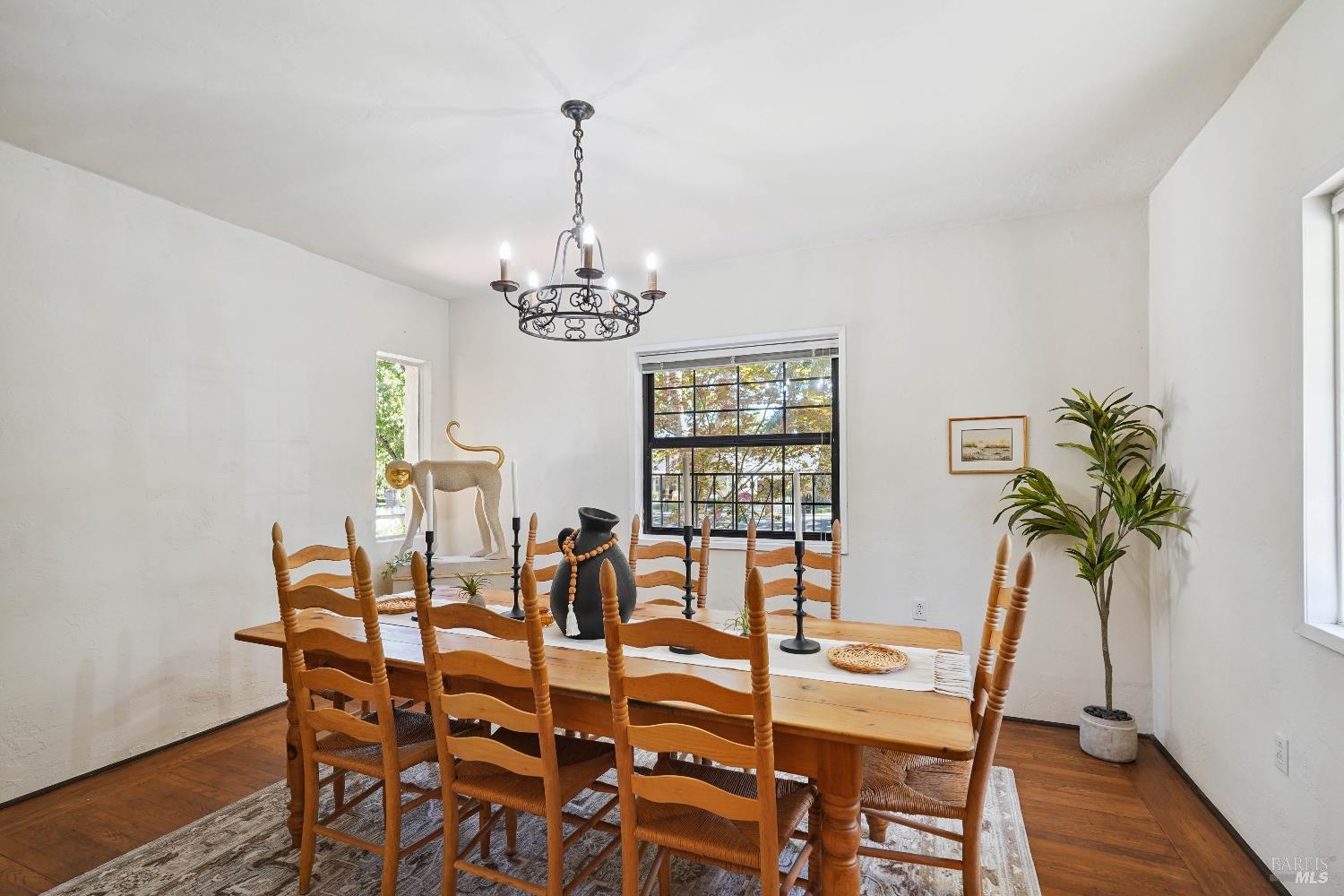 Detail Gallery Image 23 of 84 For 330 Buck Ave, Vacaville,  CA 95688 - 3 Beds | 3 Baths