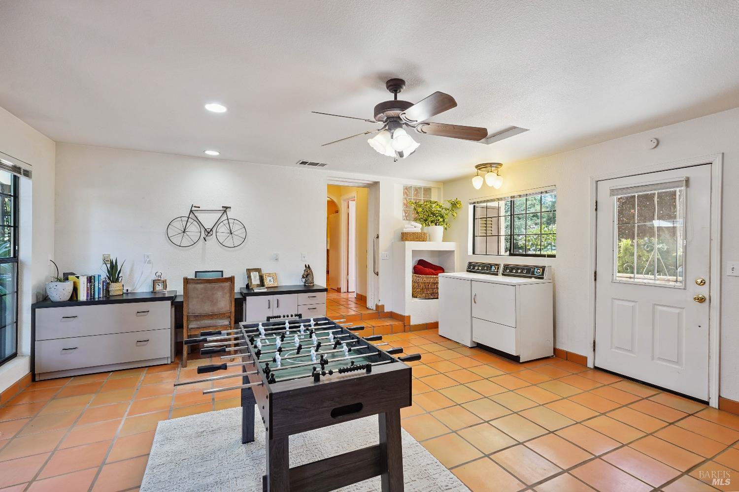 Detail Gallery Image 37 of 84 For 330 Buck Ave, Vacaville,  CA 95688 - 3 Beds | 3 Baths