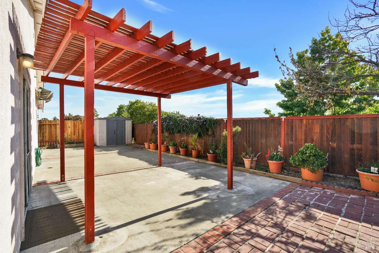 Detail Gallery Image 40 of 43 For 2139 Garnet Cir, Vallejo,  CA 94591 - 4 Beds | 2 Baths