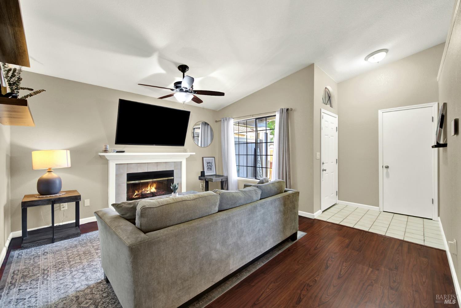 Detail Gallery Image 15 of 65 For 802 Morissette Way, Vacaville,  CA 95687 - 3 Beds | 2 Baths