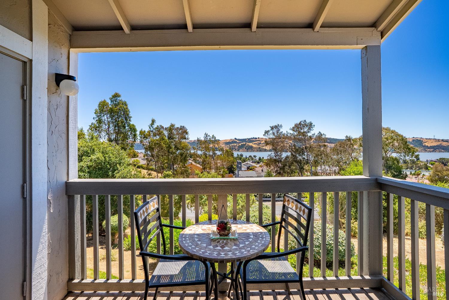 Detail Gallery Image 9 of 43 For 900 Southampton Rd #86,  Benicia,  CA 94510 - 1 Beds | 1 Baths