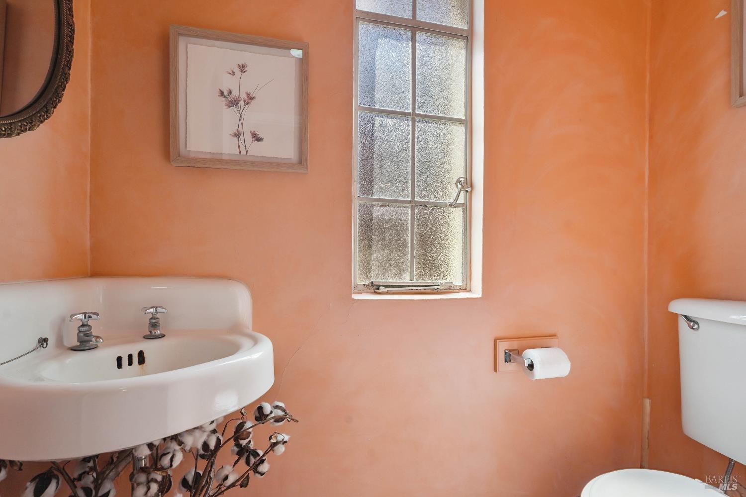 Detail Gallery Image 33 of 84 For 330 Buck Ave, Vacaville,  CA 95688 - 3 Beds | 3 Baths
