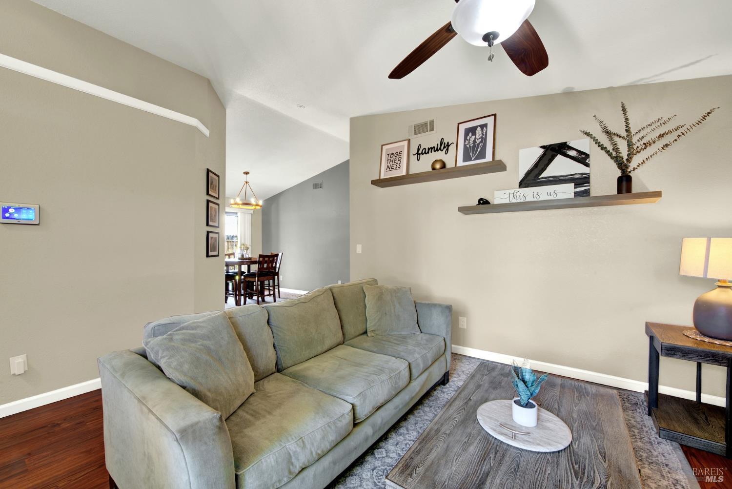 Detail Gallery Image 17 of 65 For 802 Morissette Way, Vacaville,  CA 95687 - 3 Beds | 2 Baths
