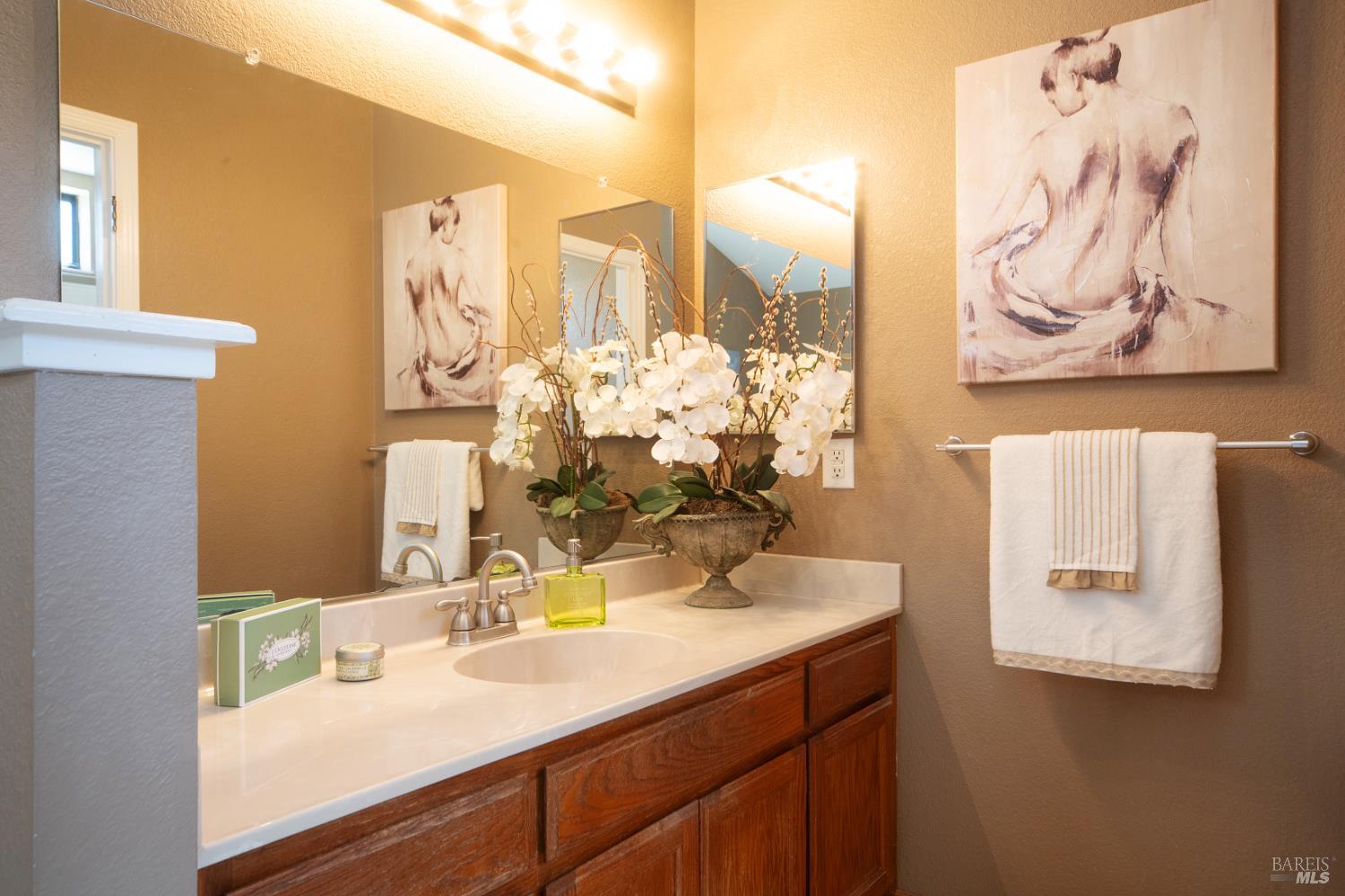 Detail Gallery Image 21 of 31 For 7463 Michael Way, Rohnert Park,  CA 94928 - 3 Beds | 2 Baths