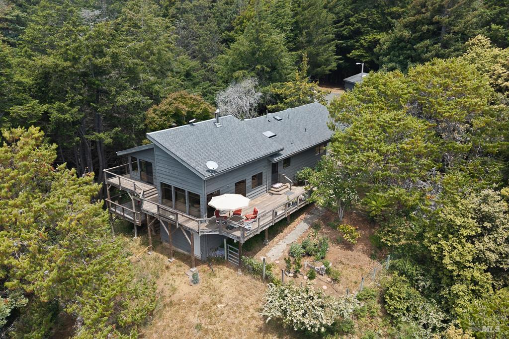 Detail Gallery Image 8 of 75 For 37275 Glennen Dr, Gualala,  CA 95445 - 3 Beds | 3 Baths