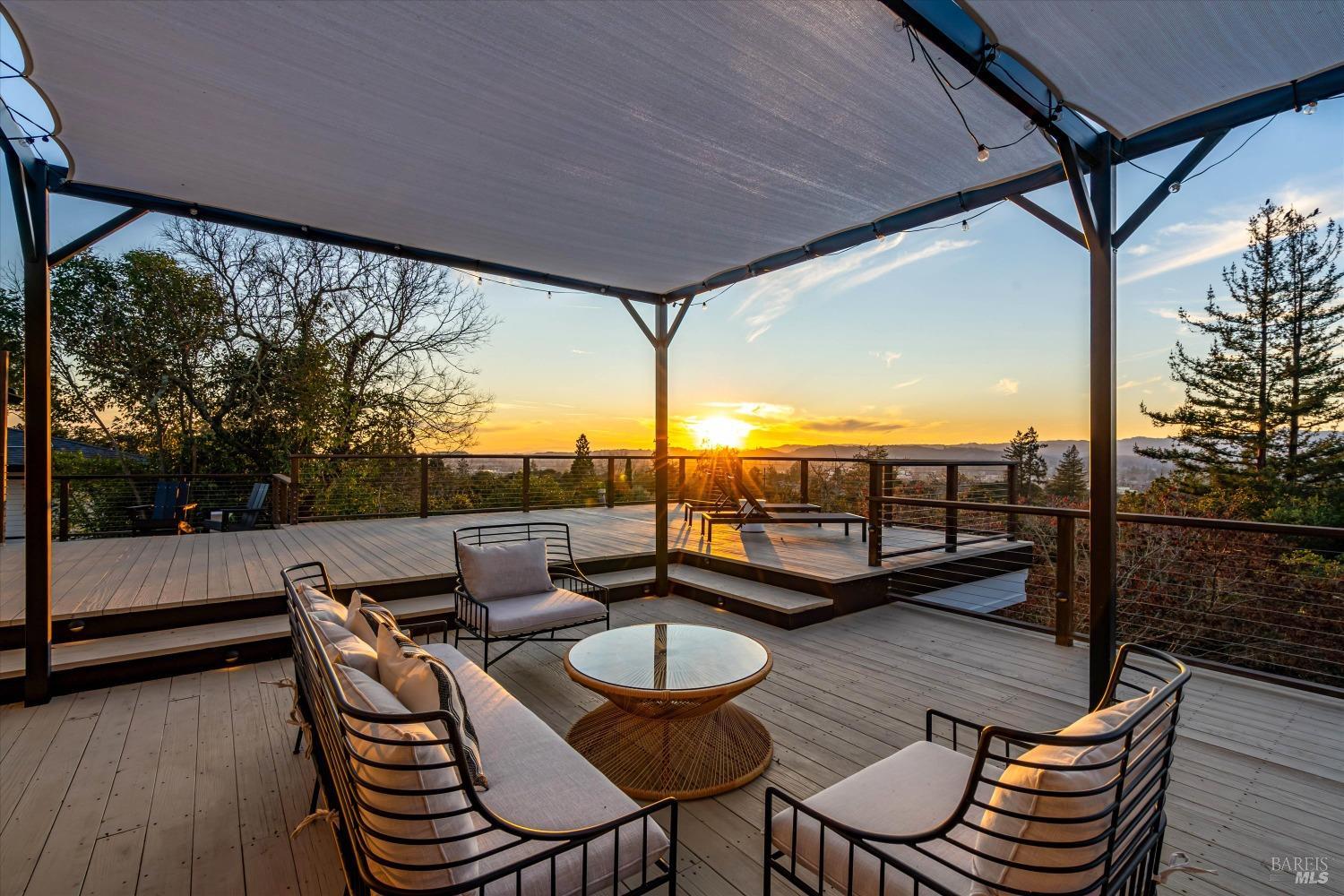 Detail Gallery Image 27 of 35 For 7 Lutge Ct, Napa,  CA 94559 - 4 Beds | 3/1 Baths