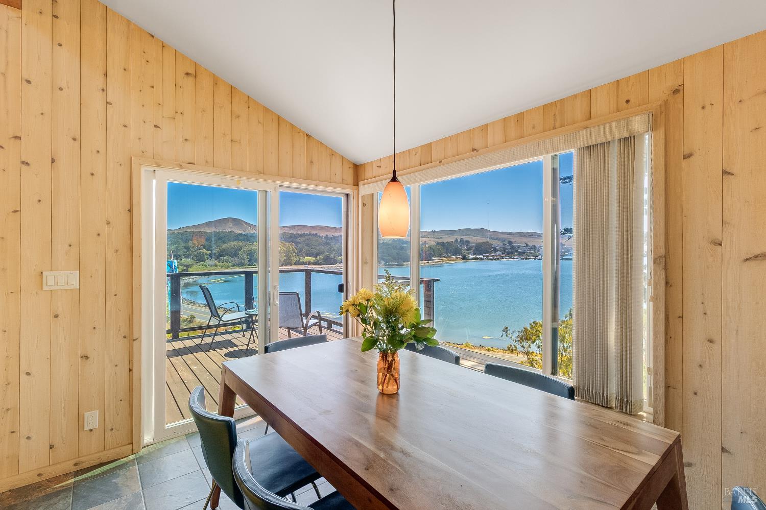 Detail Gallery Image 14 of 28 For 2020 Sandpiper Ct, Bodega Bay,  CA 94923 - 2 Beds | 1 Baths