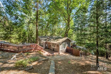 Detail Gallery Image 1 of 26 For 16635 Mountain View Dr, Cobb,  CA 95426 - 3 Beds | 1 Baths