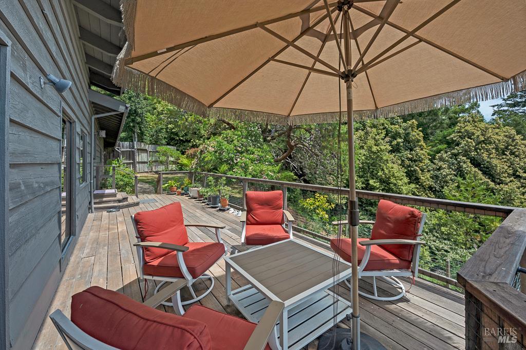 Detail Gallery Image 22 of 75 For 37275 Glennen Dr, Gualala,  CA 95445 - 3 Beds | 3 Baths