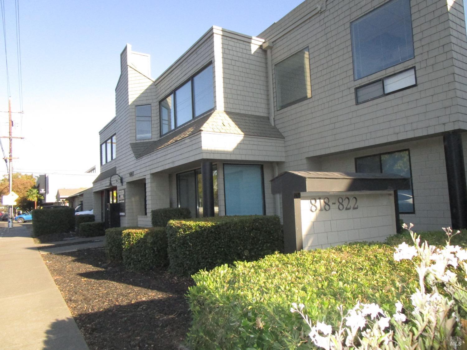 Detail Gallery Image 4 of 4 For 822 College Ave #D,  Santa Rosa,  CA 95404 - – Beds | – Baths
