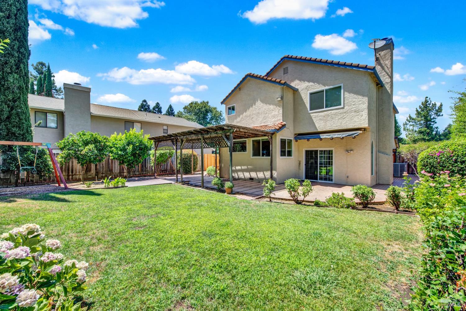 Detail Gallery Image 72 of 93 For 242 Rosita Ct, Vacaville,  CA 95687 - 4 Beds | 2/1 Baths