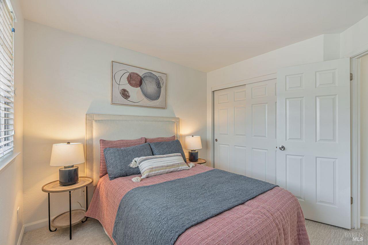 Detail Gallery Image 21 of 44 For 45 Mariners Cir, San Rafael,  CA 94903 - 3 Beds | 2 Baths