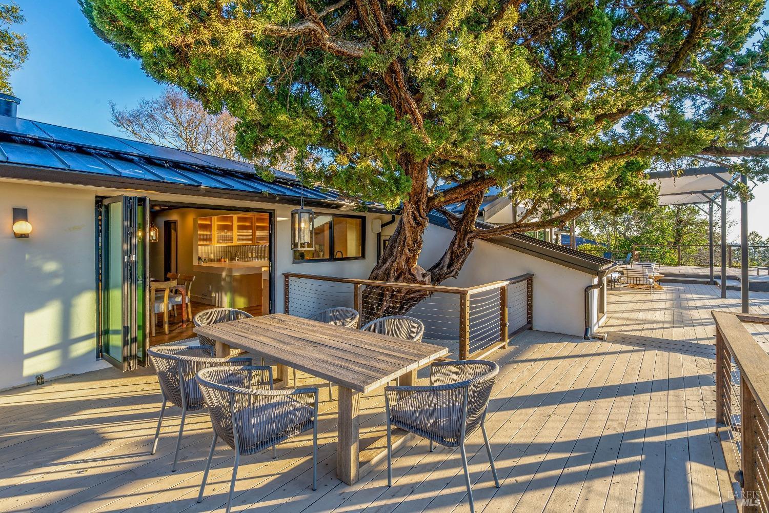 Detail Gallery Image 29 of 35 For 7 Lutge Ct, Napa,  CA 94559 - 4 Beds | 3/1 Baths