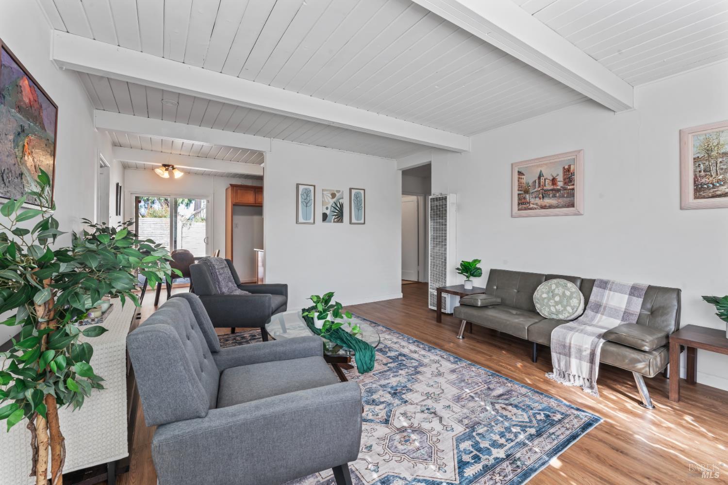 Detail Gallery Image 7 of 24 For 408 Christine Dr, San Pablo,  CA 94806 - 3 Beds | 1 Baths
