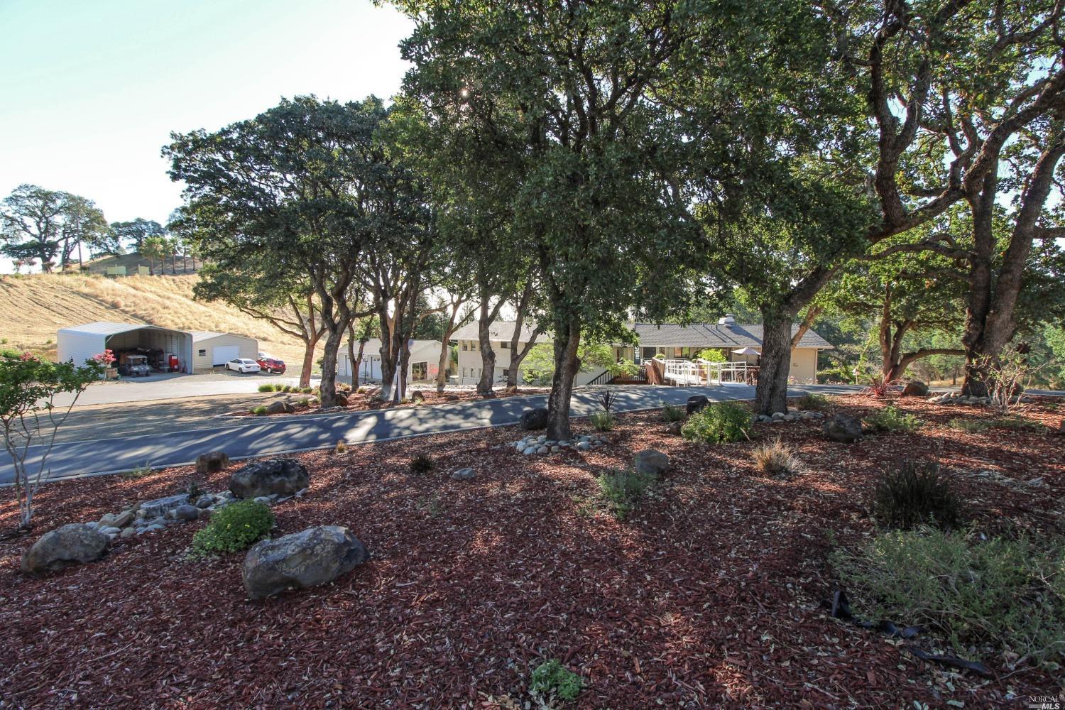 Detail Gallery Image 7 of 94 For 4150 Shelly Ln, Vacaville,  CA 95688 - 6 Beds | 4 Baths