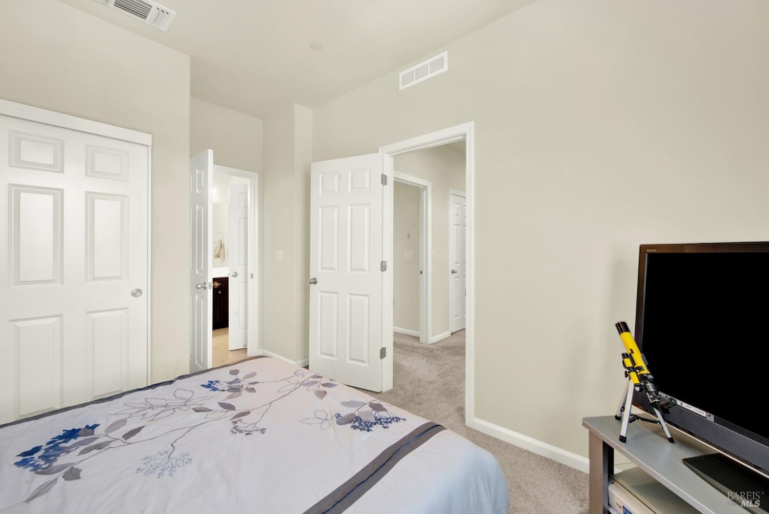 Detail Gallery Image 30 of 55 For 1511 Snowdrop Ct, Fairfield,  CA 94533 - 4 Beds | 2/1 Baths