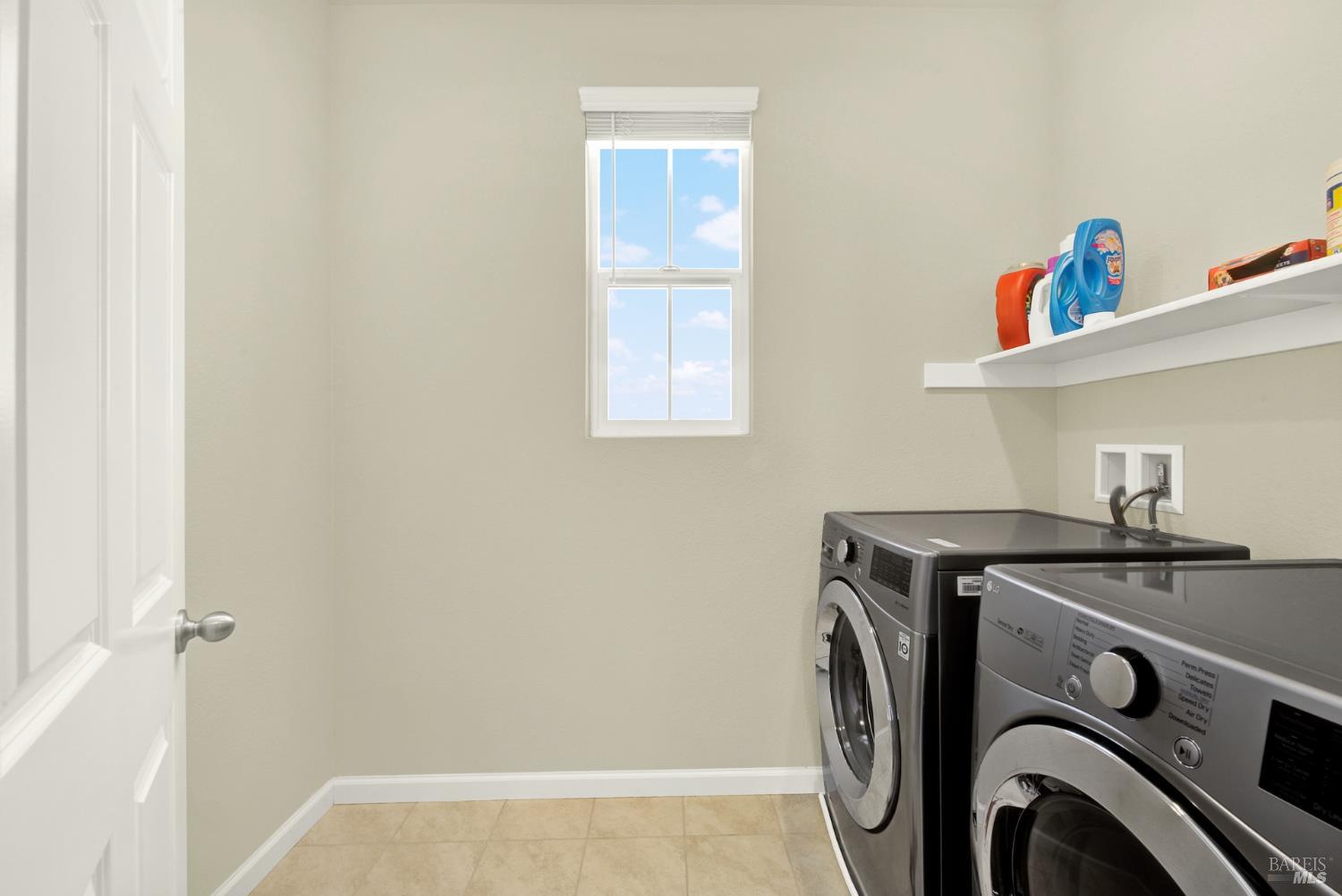 Detail Gallery Image 43 of 55 For 1511 Snowdrop Ct, Fairfield,  CA 94533 - 4 Beds | 2/1 Baths