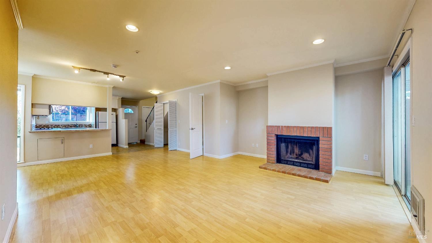 Detail Gallery Image 20 of 56 For 510 Racquet Club Cir, Rohnert Park,  CA 94928 - 3 Beds | 1/1 Baths