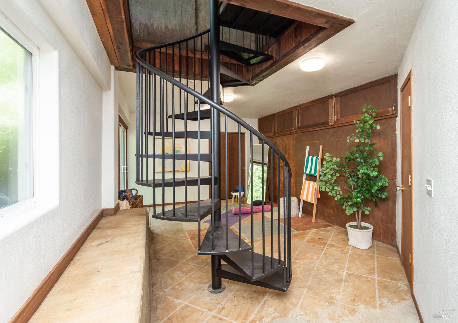 Detail Gallery Image 24 of 34 For 4516 Dry Creek Rd, Napa,  CA 94558 - 2 Beds | 2 Baths