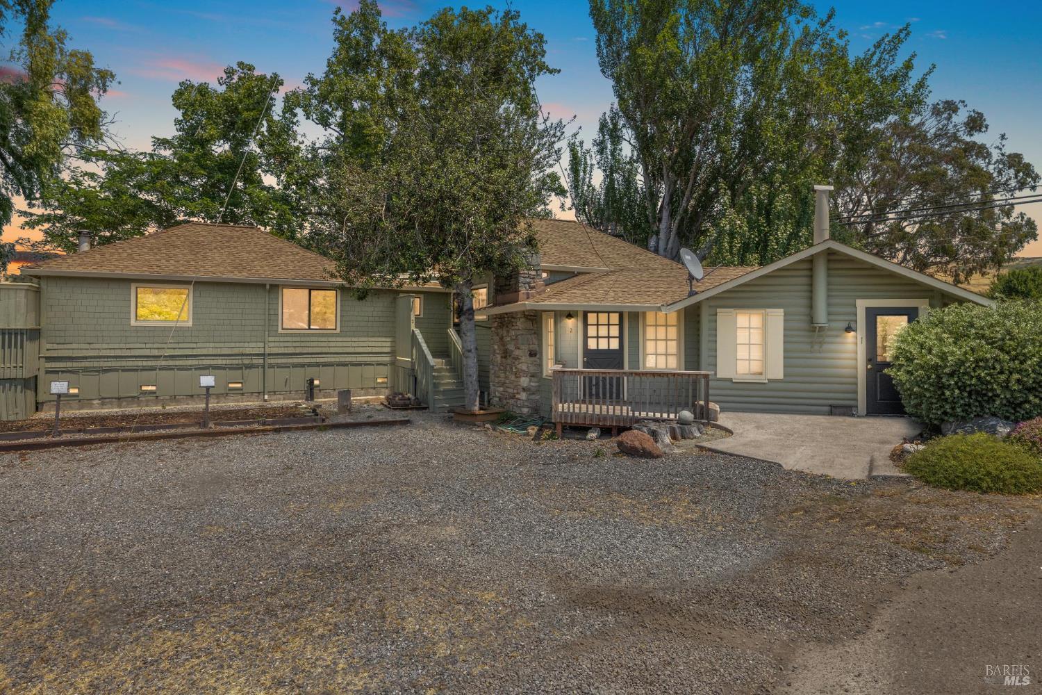 Detail Gallery Image 1 of 50 For 11150 Sir Francis Drake Blvd, Point Reyes Station,  CA 94956 - 3 Beds | 4/1 Baths