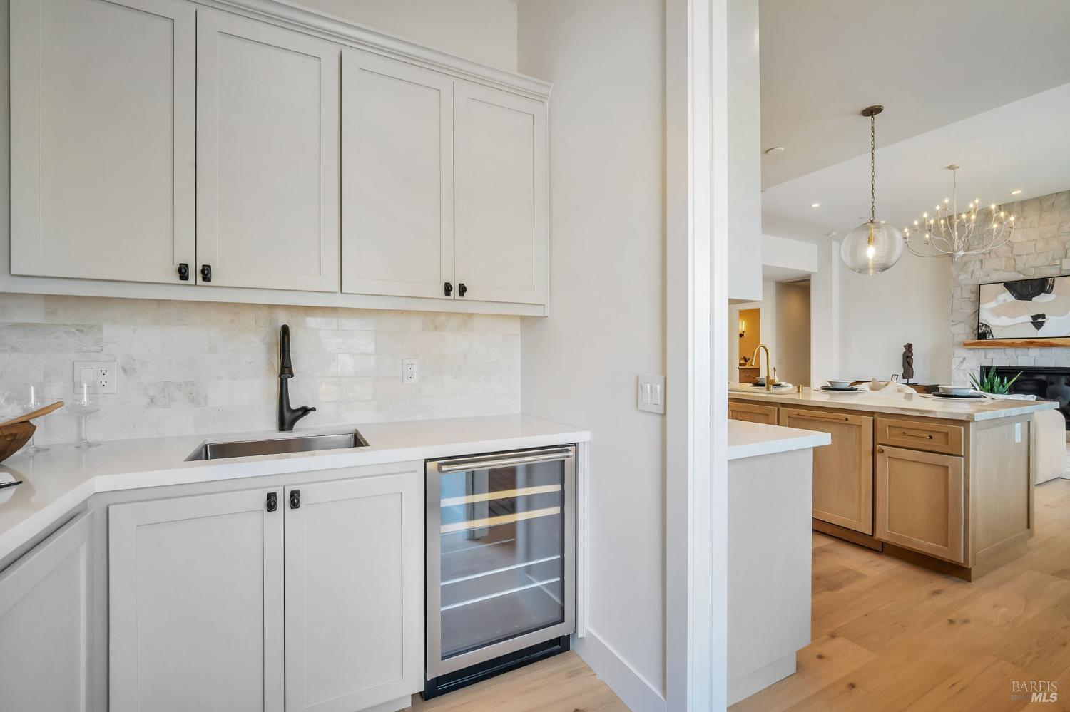 Detail Gallery Image 10 of 48 For 3572 Southridge Dr, Santa Rosa,  CA 95403 - 4 Beds | 4 Baths